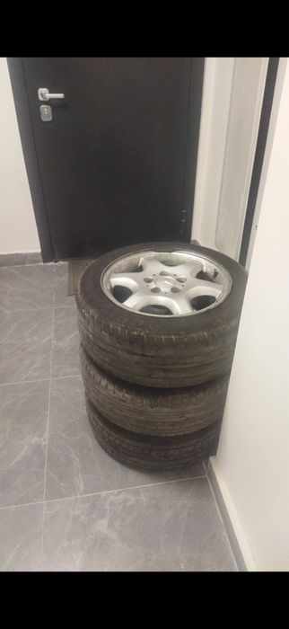 3 диска 30000 срочно продам мерс диски