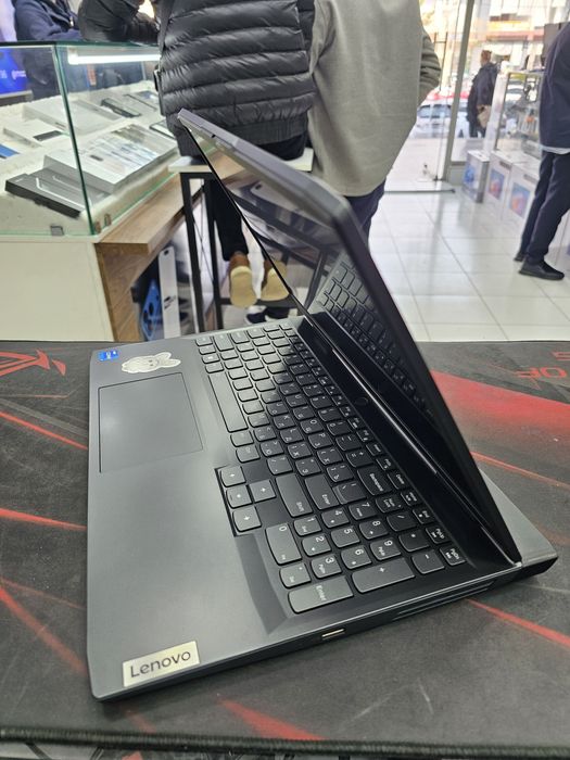Lenovo LOQ Gaming Laptop i7-12700H / 16GB / 512GB /RTX 3050 Ti B/U