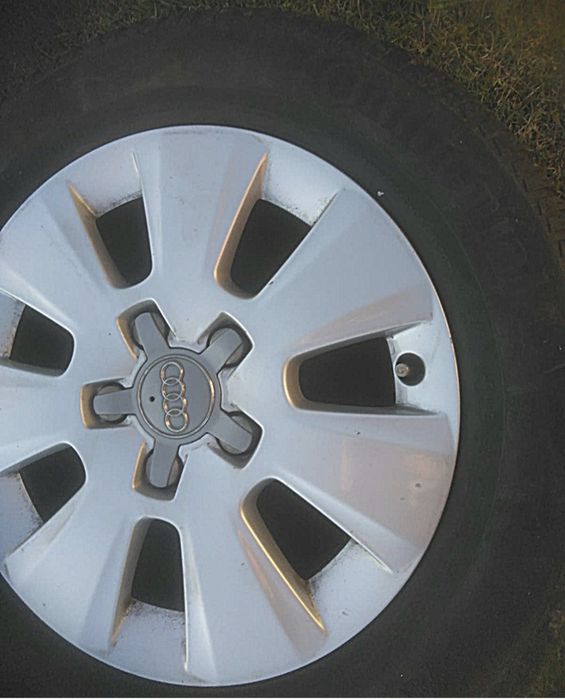 Jante AUDI pe 15-cauciucuri de iarnā