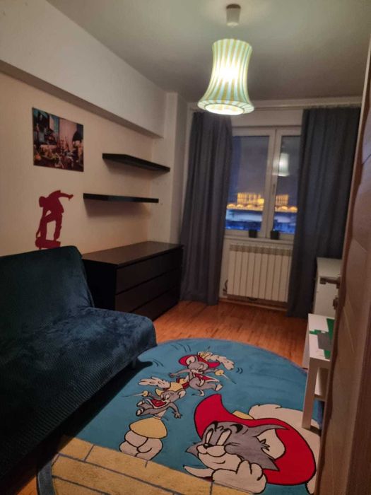 De vanzare apartament 3 camere.