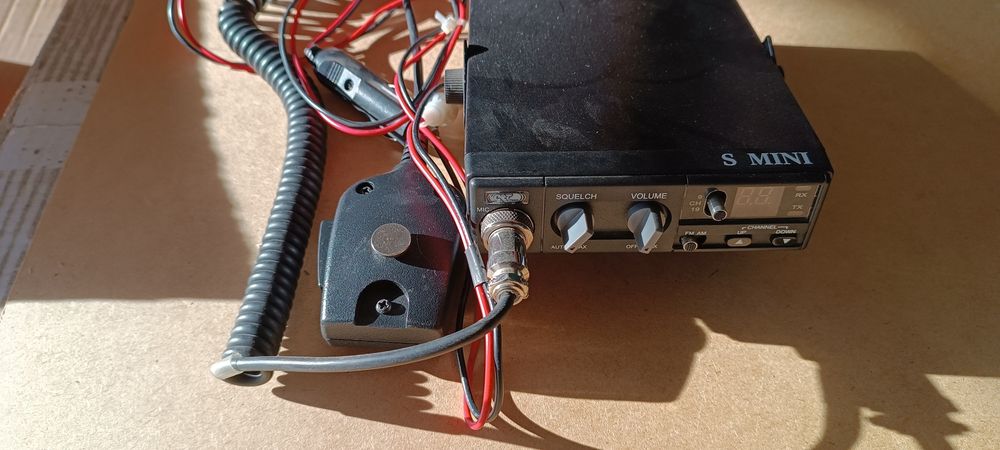 Statie auto CB cu antena