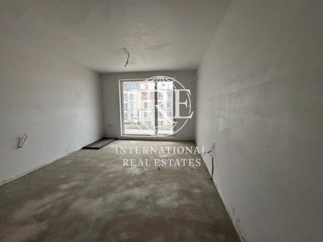 Продава се Двустаен апартамент в Варна, Владислав Варненчик - 76 кв.м за 779 €/кв.м - Снимка #2