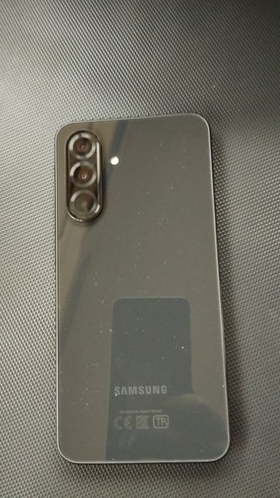 Samsung A36 5G .