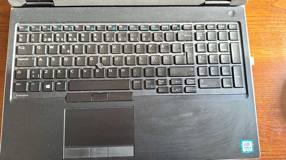 Професионален лаптоп Dell Precision 7530