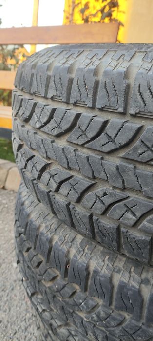 Шины на 225/65/17. Стояли на рав4