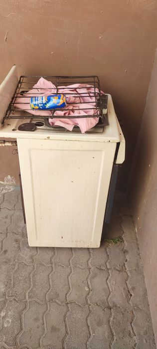 Газ плита с духовкой