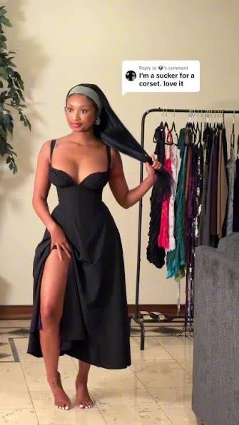 Популярна тикток рокля