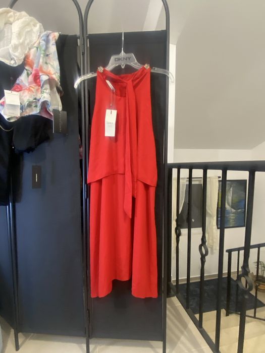 Червена рокля Only