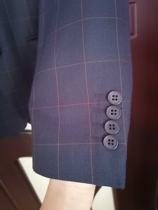 Costum de bărbați