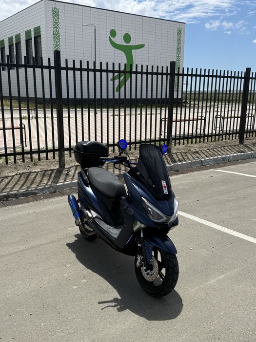 Макси мопед скутер 175cc