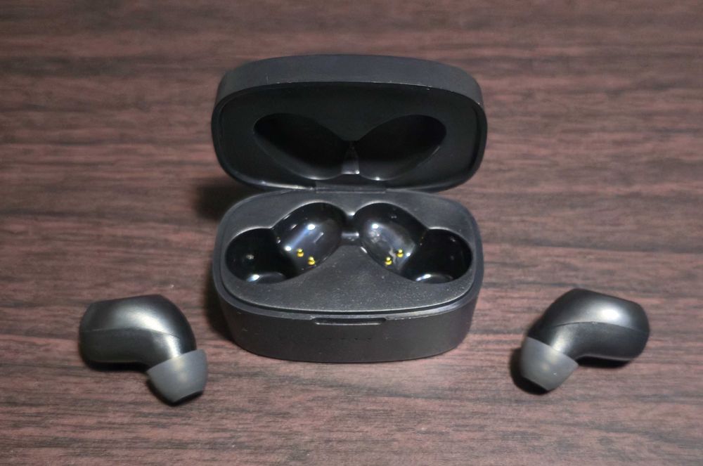 Casti in ear TWS wireless bluetooth originale Guess Bluetooth Earphones with Charging Base iPhone Samsung Honor OnePlus
