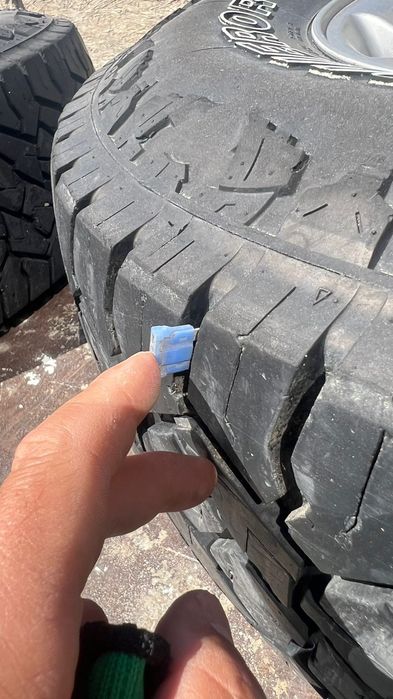 Шины комплект для внедорожник