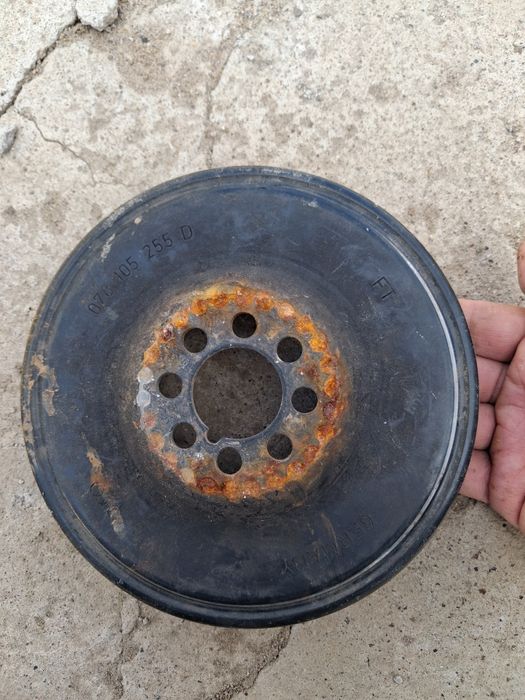 Шкиф каленвала ауди 2.6