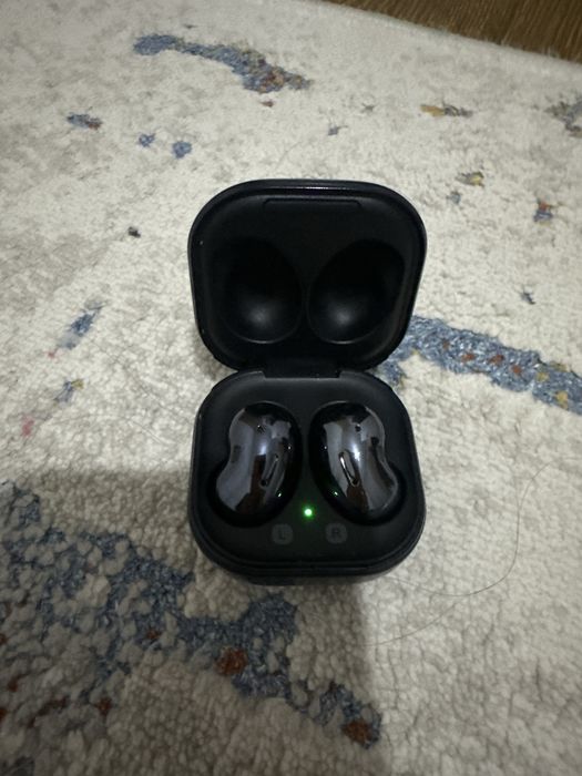 самсунг buds , и редми