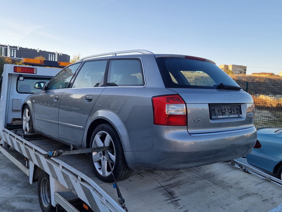 Audi A4 B6 (НА ЧАСТИ)