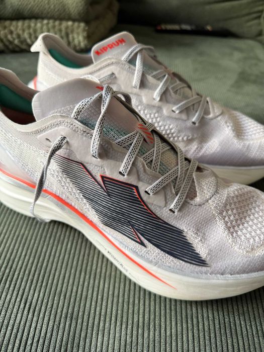 Adidași alergare Kiprun KD900.2, mărimea 44, purtați de 2 ori