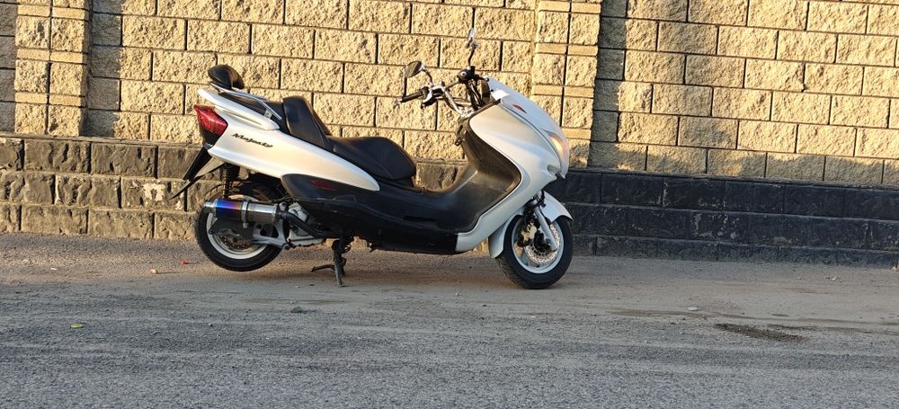 Yamaha Majesty 250