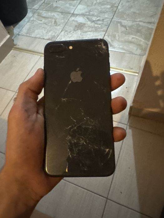 Vand si pentru piese iphone 8 plus