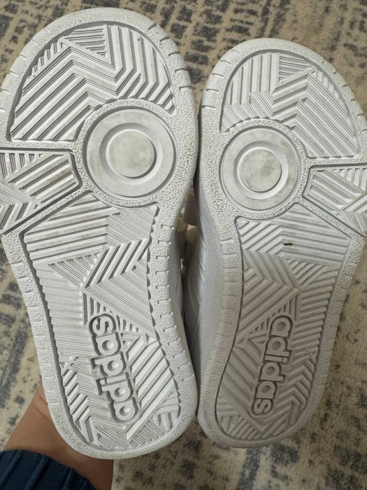 Adidasi Adidas marimea 28