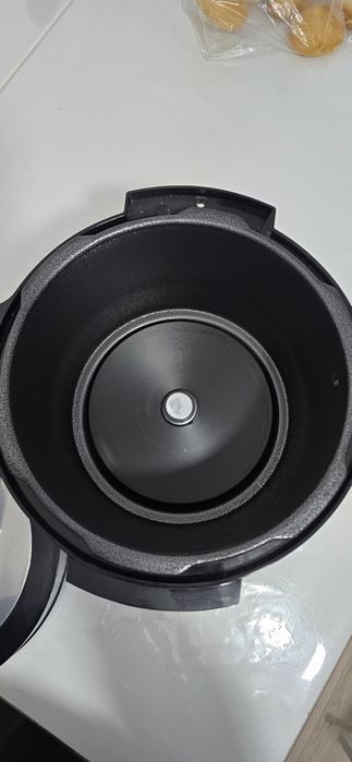 Мультиварка продам