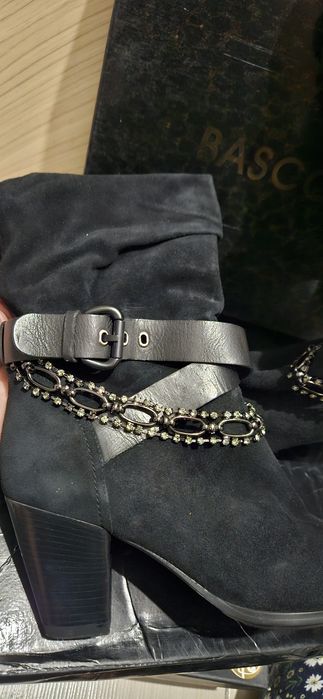 Сапожки, ботинки