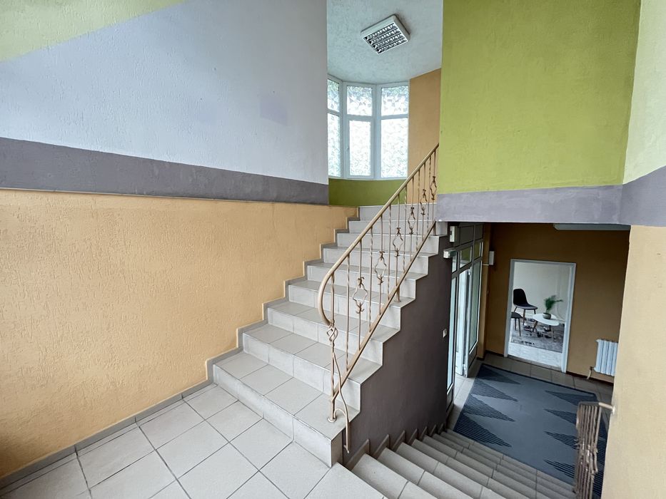 Продава се Офис в Добрич, Център - 1169 кв.м за 514 €/кв.м - Снимка #7