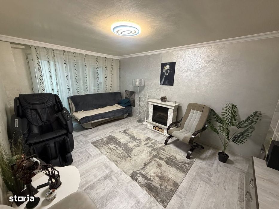 De vânzare apartament 3 camere la Cheie 74 mp