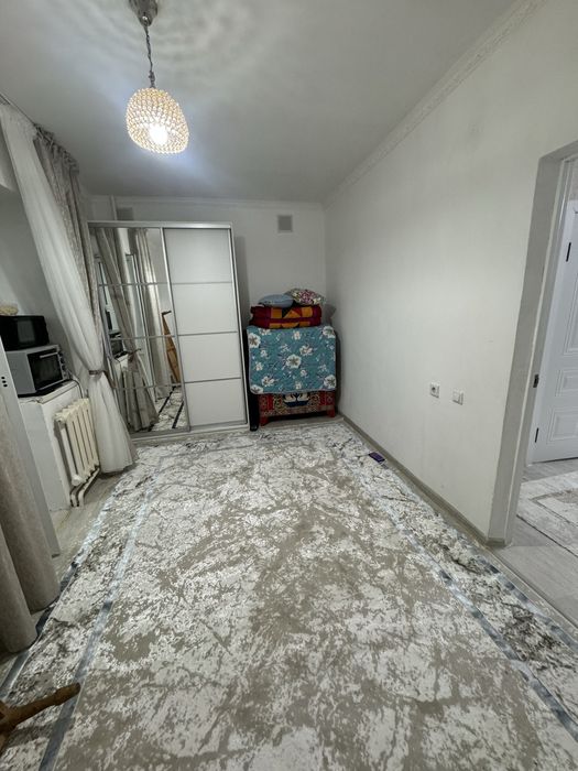 Үш бөлмелі үй сатылады