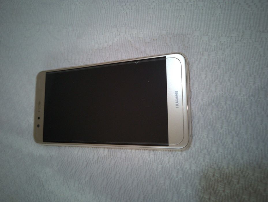 телефон Huawei P10 lite