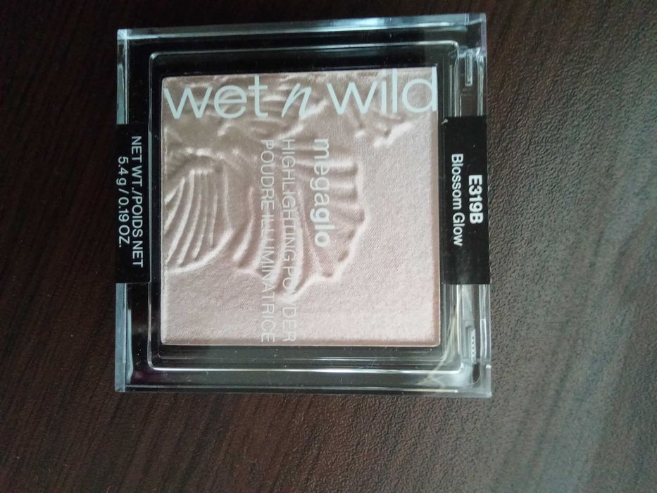 Блясък за лице Wet n Wild MegaGlo, # Blossom glow