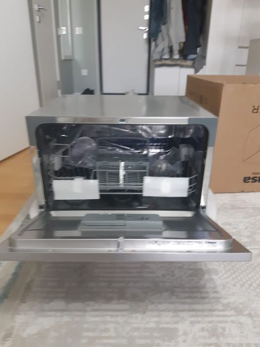 Продам посудомоечную машину