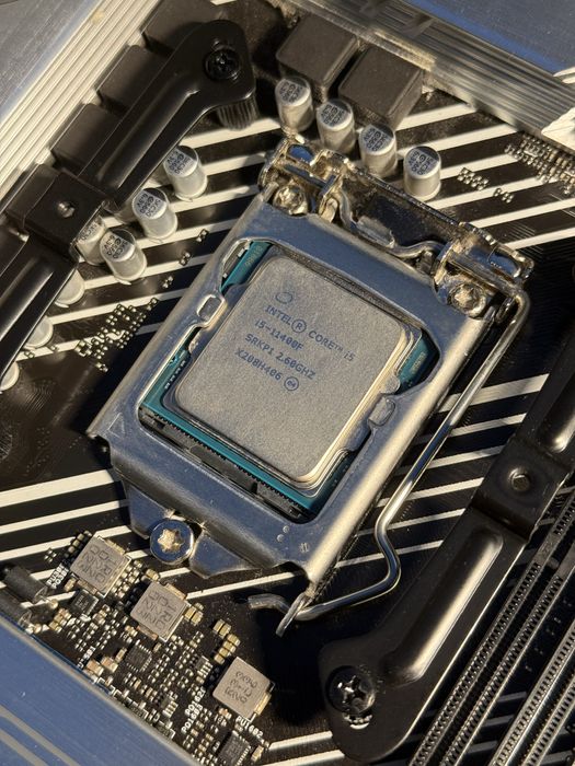 Kit i5 11400F + ASUS Prime B560-PLUS