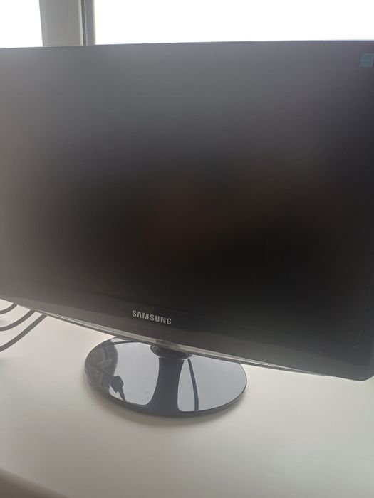 Монитор самсунг.