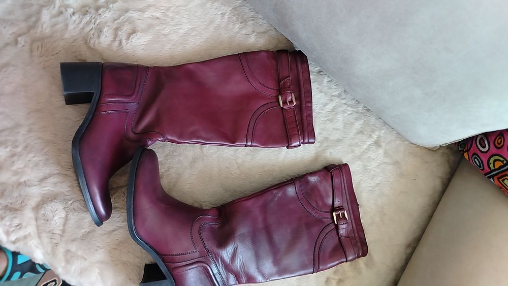 Сапоги женские. Стильные. На узкую ножку