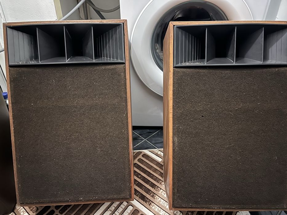 Boxe hi-fi  de camera