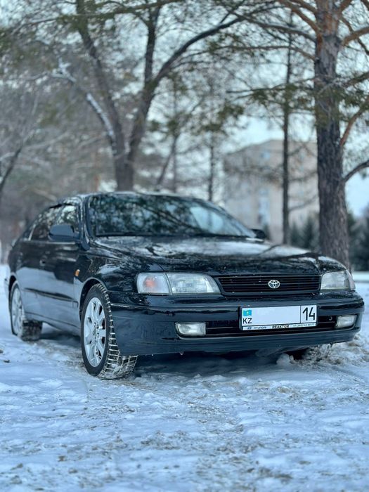 Продам Тойота Карина Е