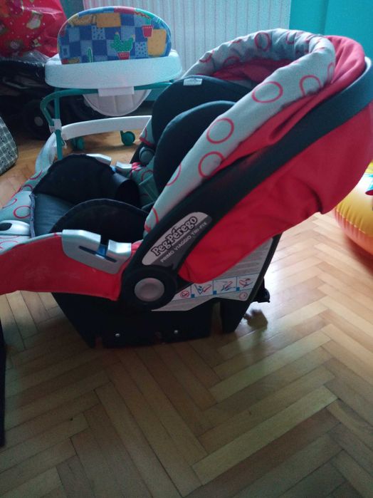 Scoică auto Peg Perego Primo viagio cu isofix și poziție de somn
