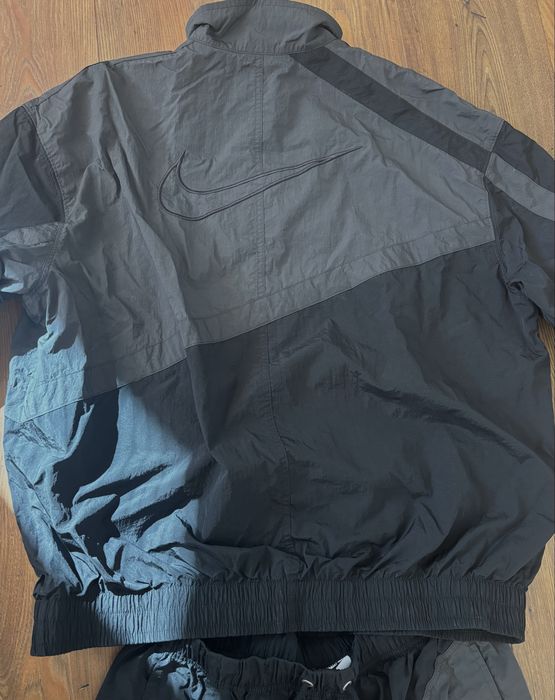 Дамски анцуг Nike
