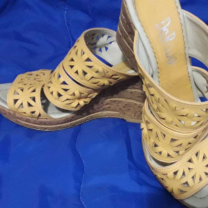 Papuci piele naturala vara