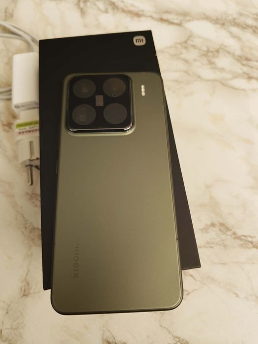 Продавам Xiaomi 15 pro