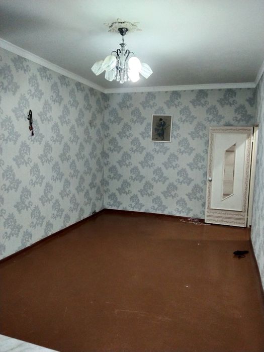 Yunusobod tumani 12 kv 2 xona uy sotiladi