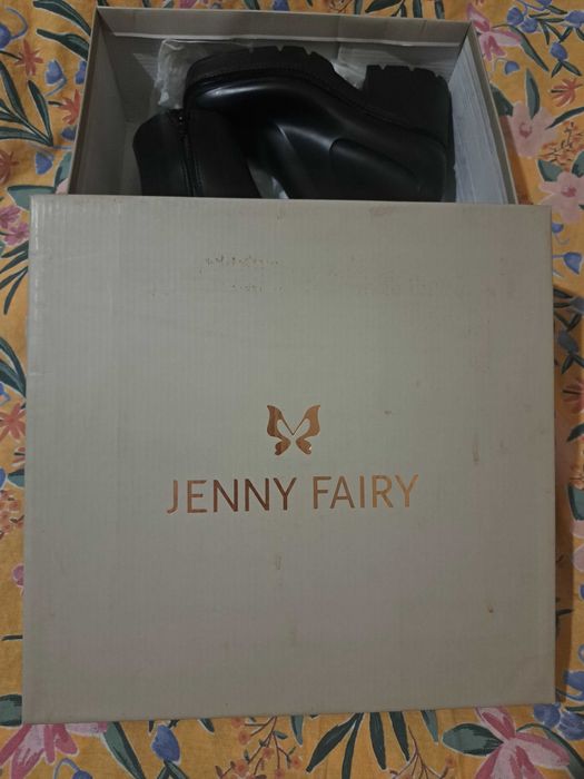 Дамски гумени боти