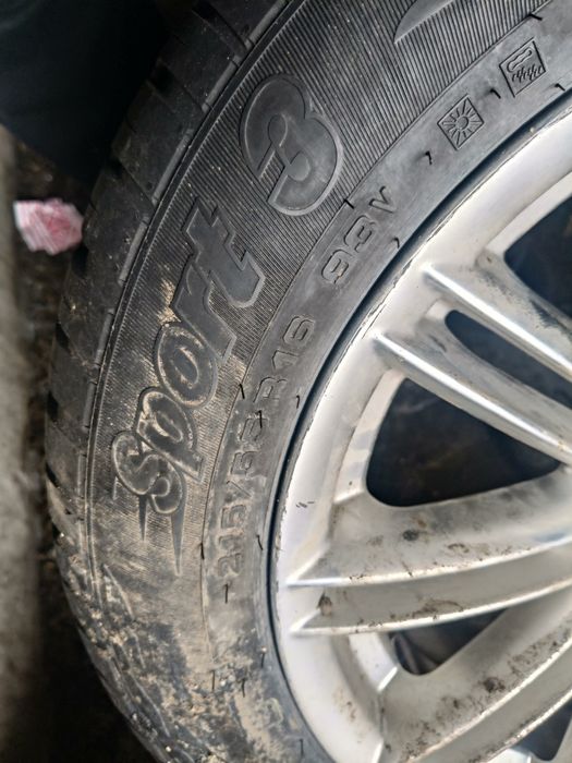 Продам диски с резиной на бмв