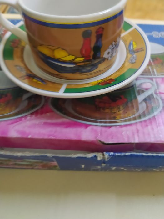 Продаю сервиз чайный