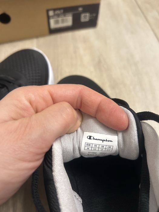 Чисто нови маратонки  Champion номер36