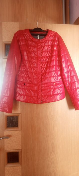 Продаю куртки демесезонные размеры 48