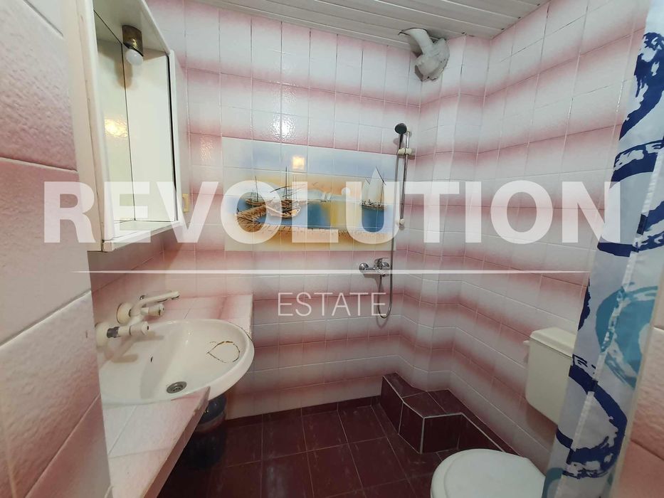 Дава се под наем Тристаен апартамент в Варна, Център - 100 кв.м за 500 € - Снимка #3