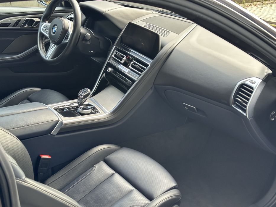 Бмв 8 автомобил кола под наем за бал и за специални случаи