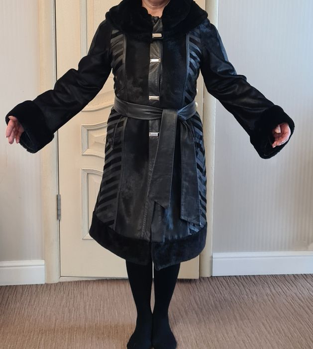 Продам Пальто-Шубу