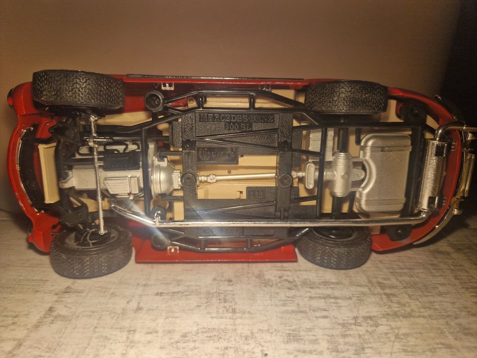 Mercedes-Benz 300 SL Roadster Bburago 1:18 – Made in Italy